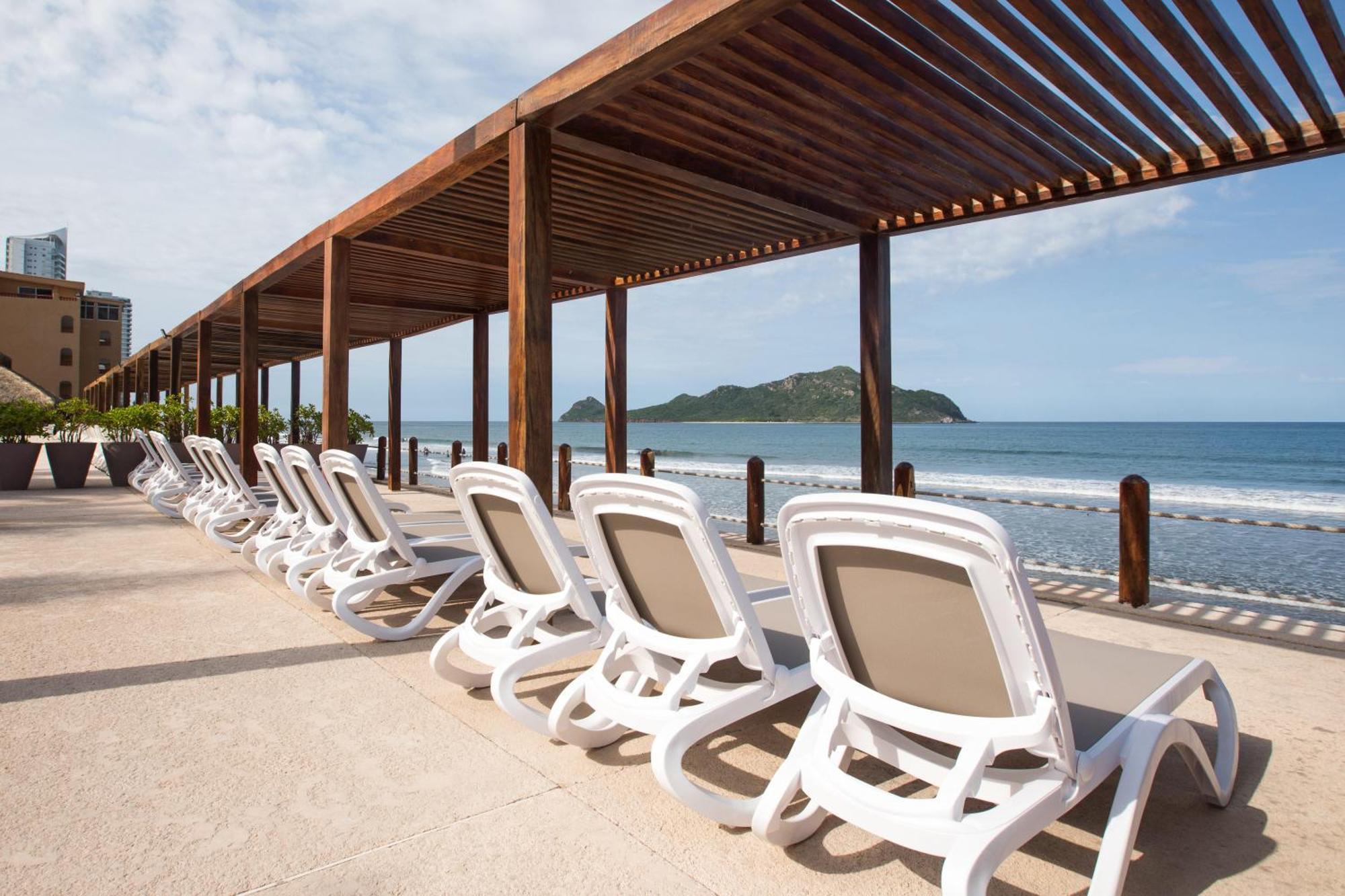 Costa De Oro Beach Hotel Mazatlán Eksteriør billede
